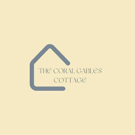 Unique Coral Gables Cottage Miami Exterior photo